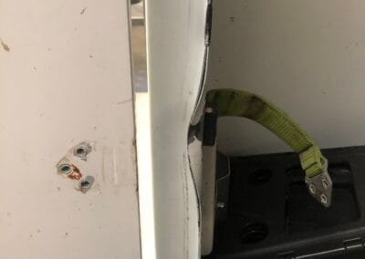 Reparaties deur / deurhouder